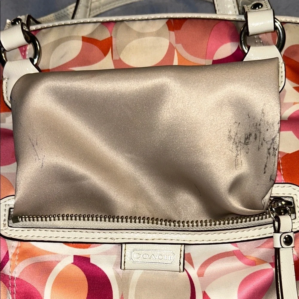 COACH F23970 Mia Daisy Kaleidoscope Purse